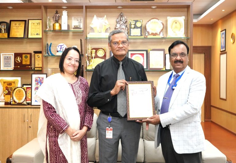 भोपाल एम्स के कार्यपालक निदेशक प्रो. (डॉ.) अजय सिंह को अंतरराष्ट्रीय सम्मेलन COMET-2025 में किया गया सम्मानित